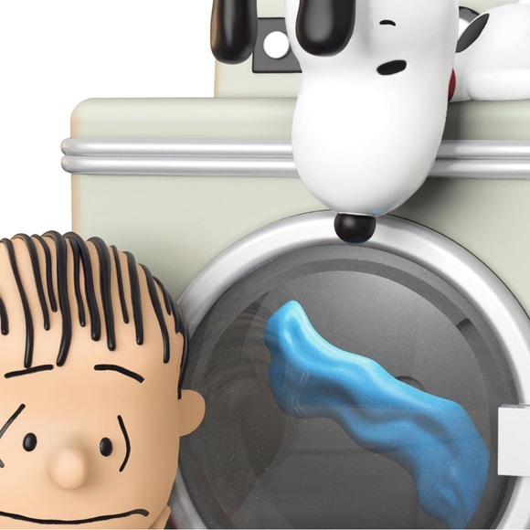 Hallmark Keepsake Ornaments 2024 Peanuts Waiting Game - Picture 2 of 5